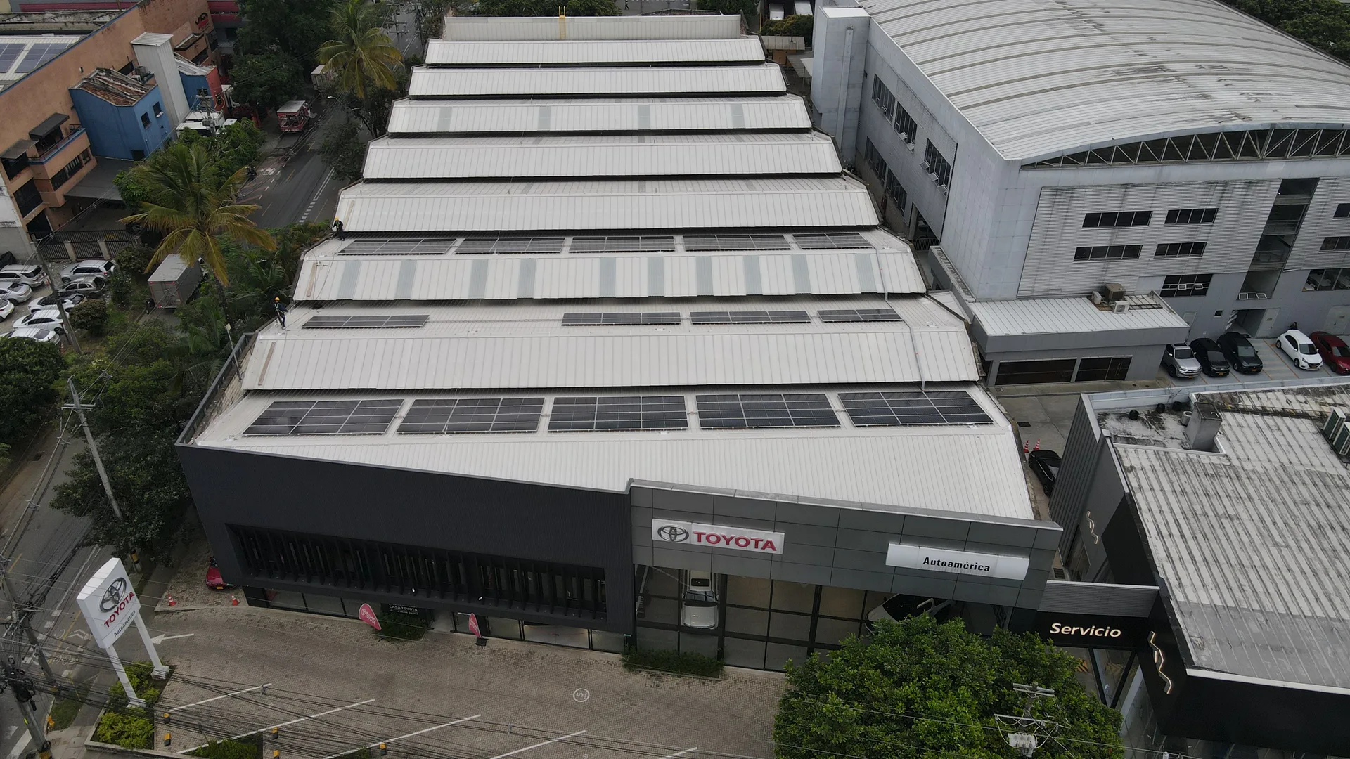 Cubierta Autoamerica Envigado · foto 1
