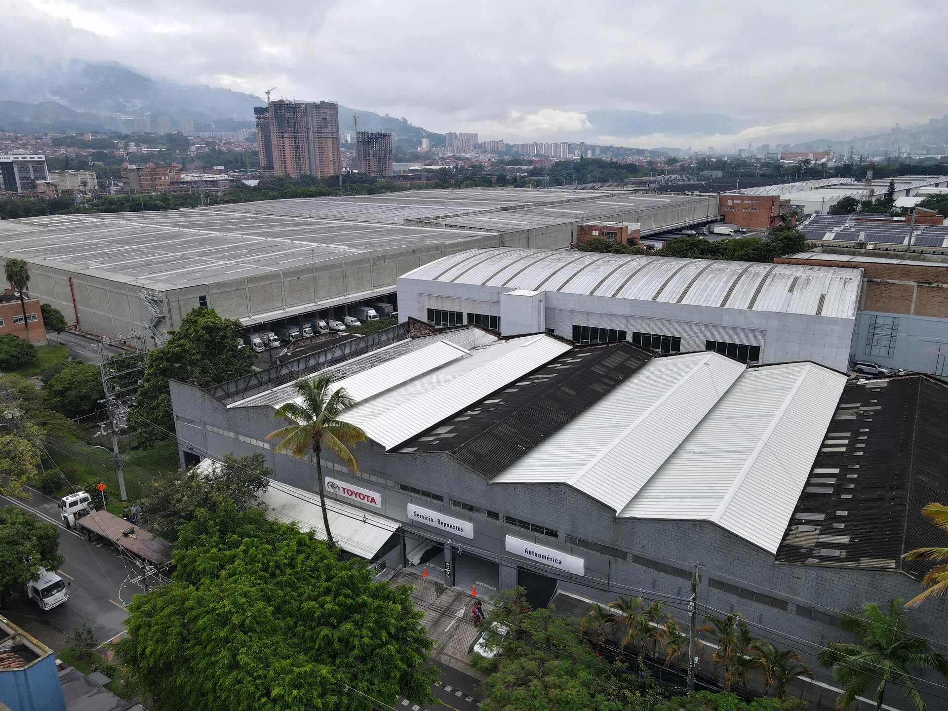 Cubierta Autoamerica Envigado · foto 7