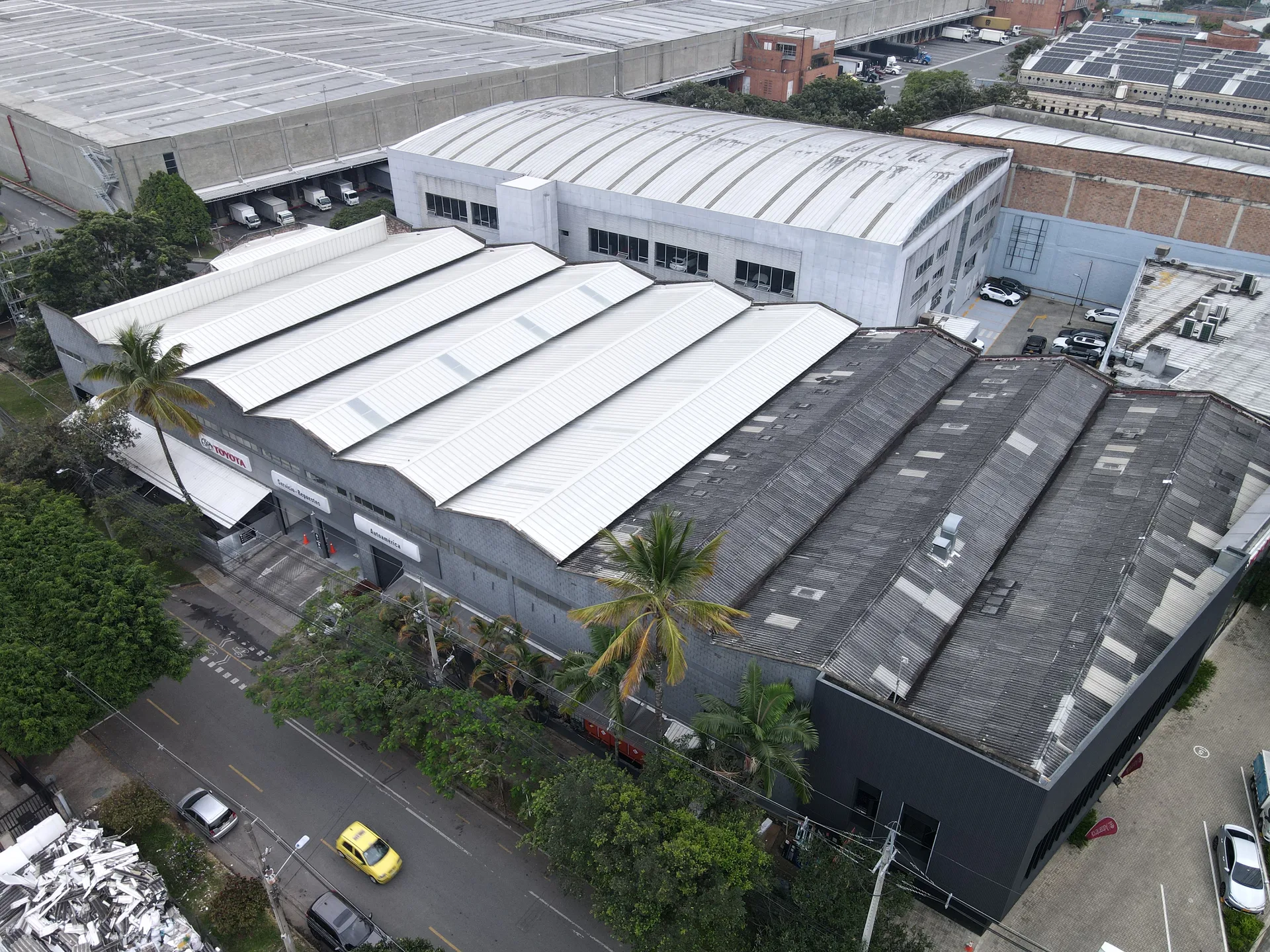 Cubierta Autoamerica Envigado · foto 9