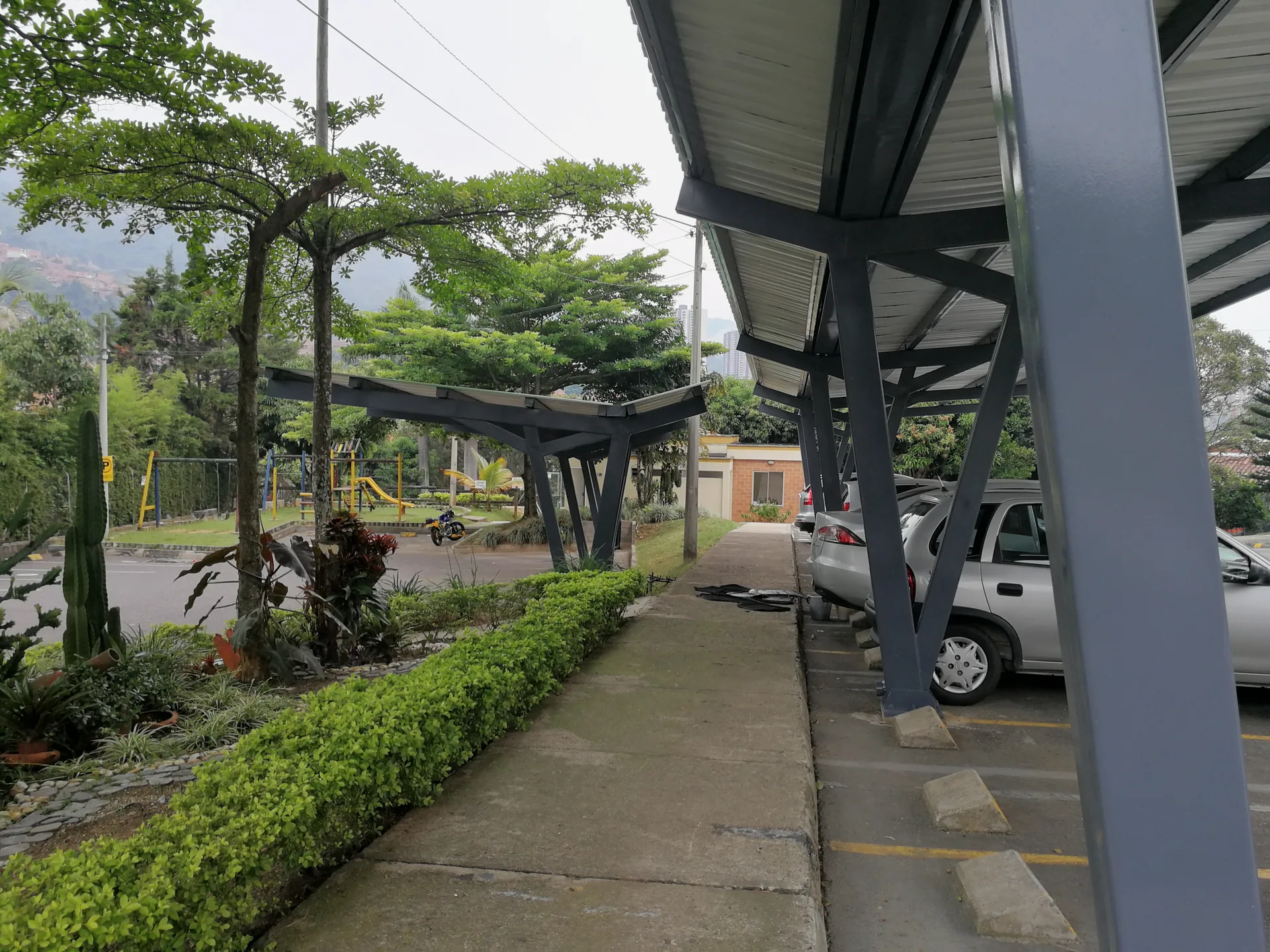 Cubiertas parqueaderos Altos de Ciudadela · foto 2