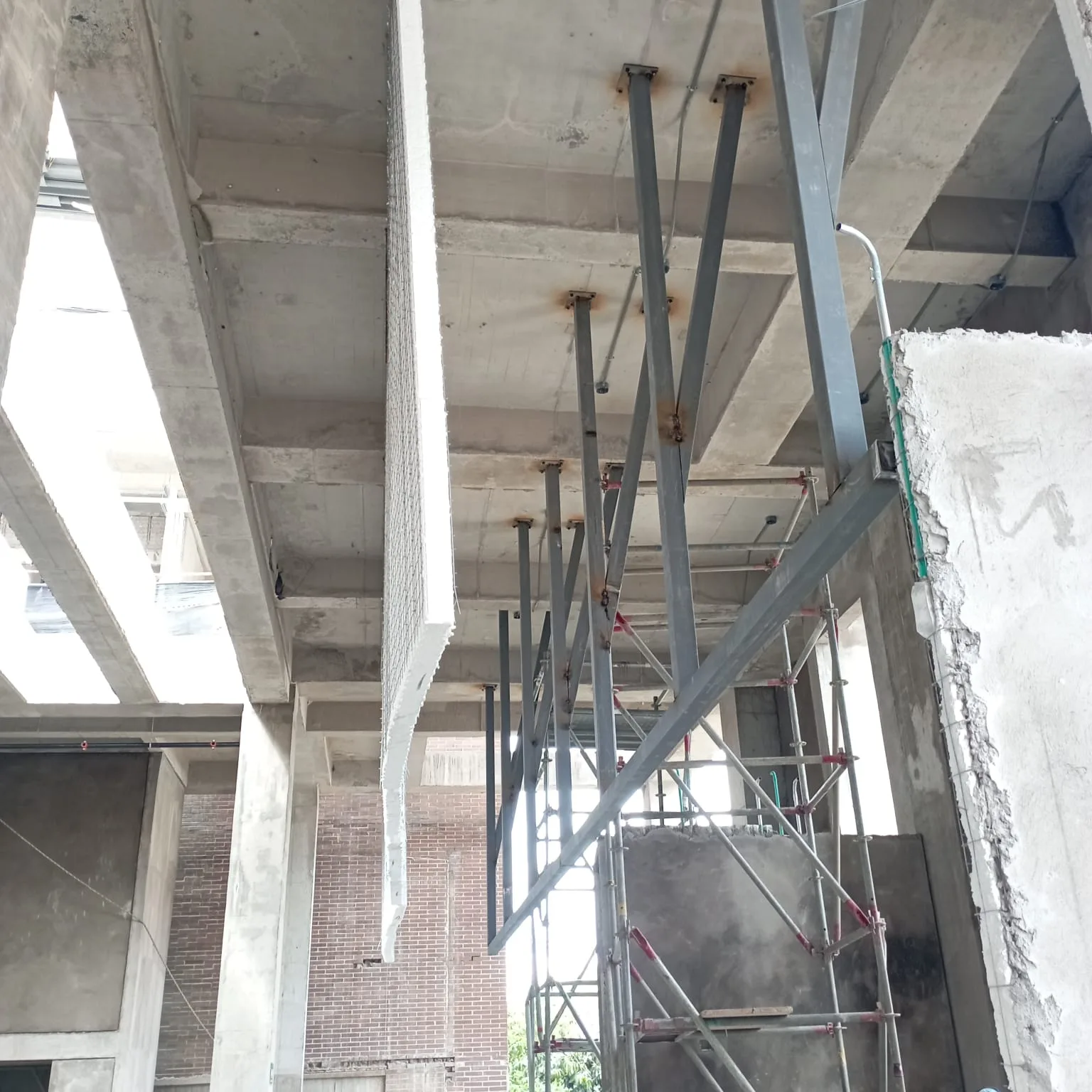 Estructuras metalicas Comfama Perpetuo Socorro · foto 1