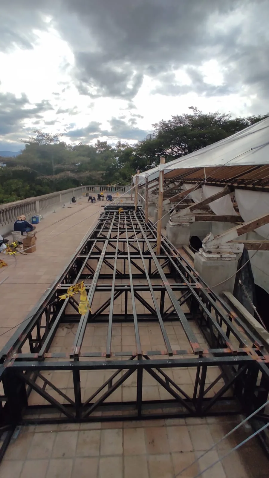 Estructuras metálicas zarzo Claustro Etapa 1 · foto 2