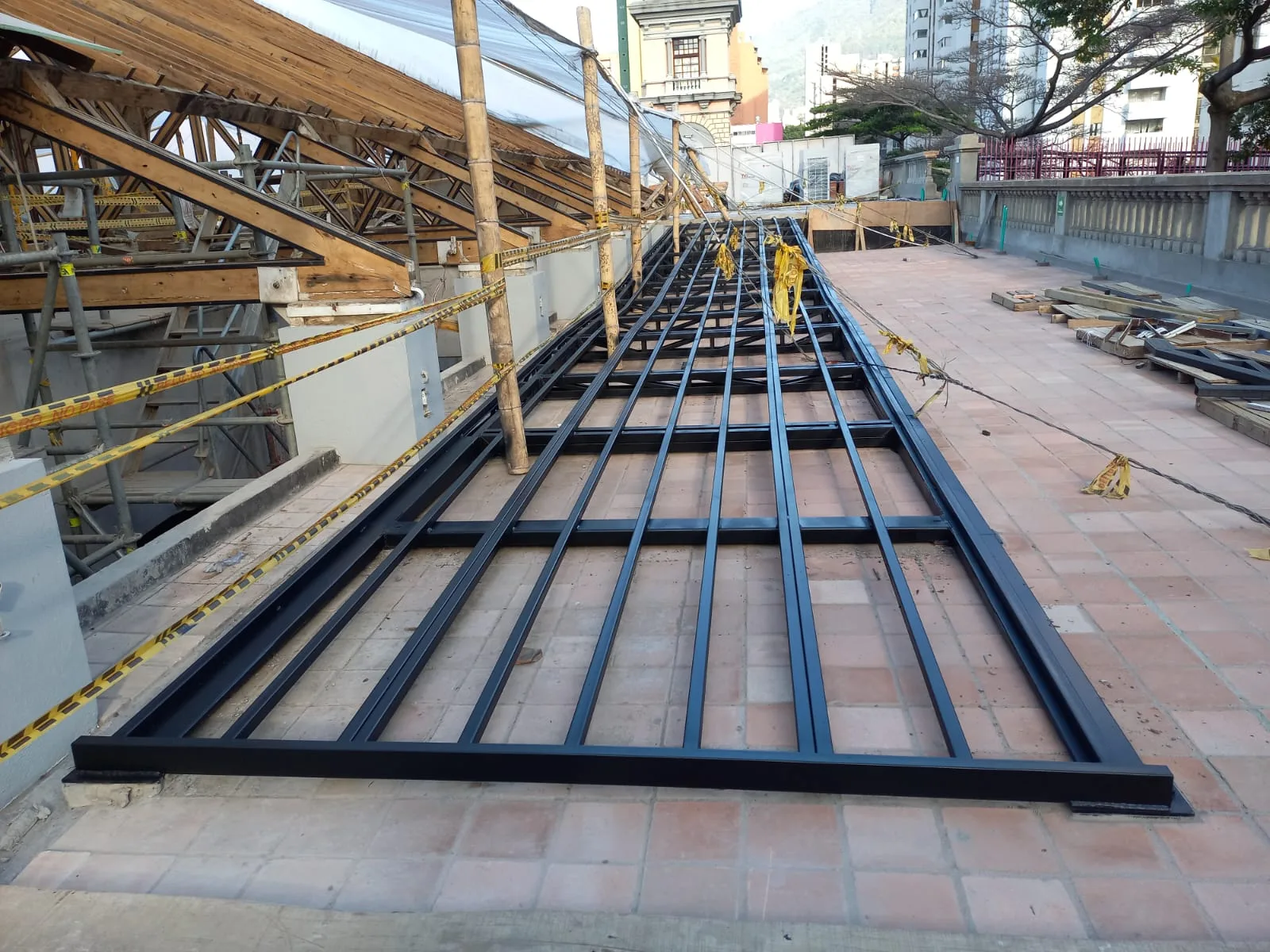 Estructuras metálicas zarzo Claustro Etapa 1 · foto 6