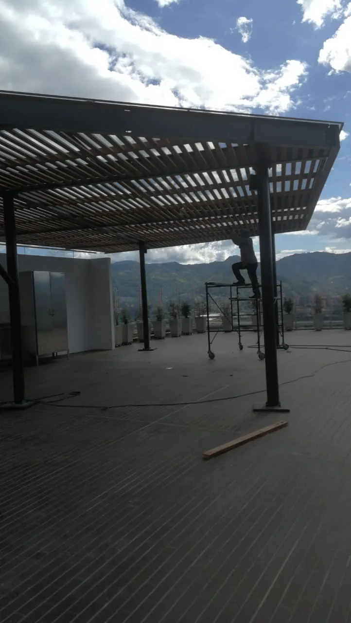 Pérgola Edificio 35 Palms · foto 7